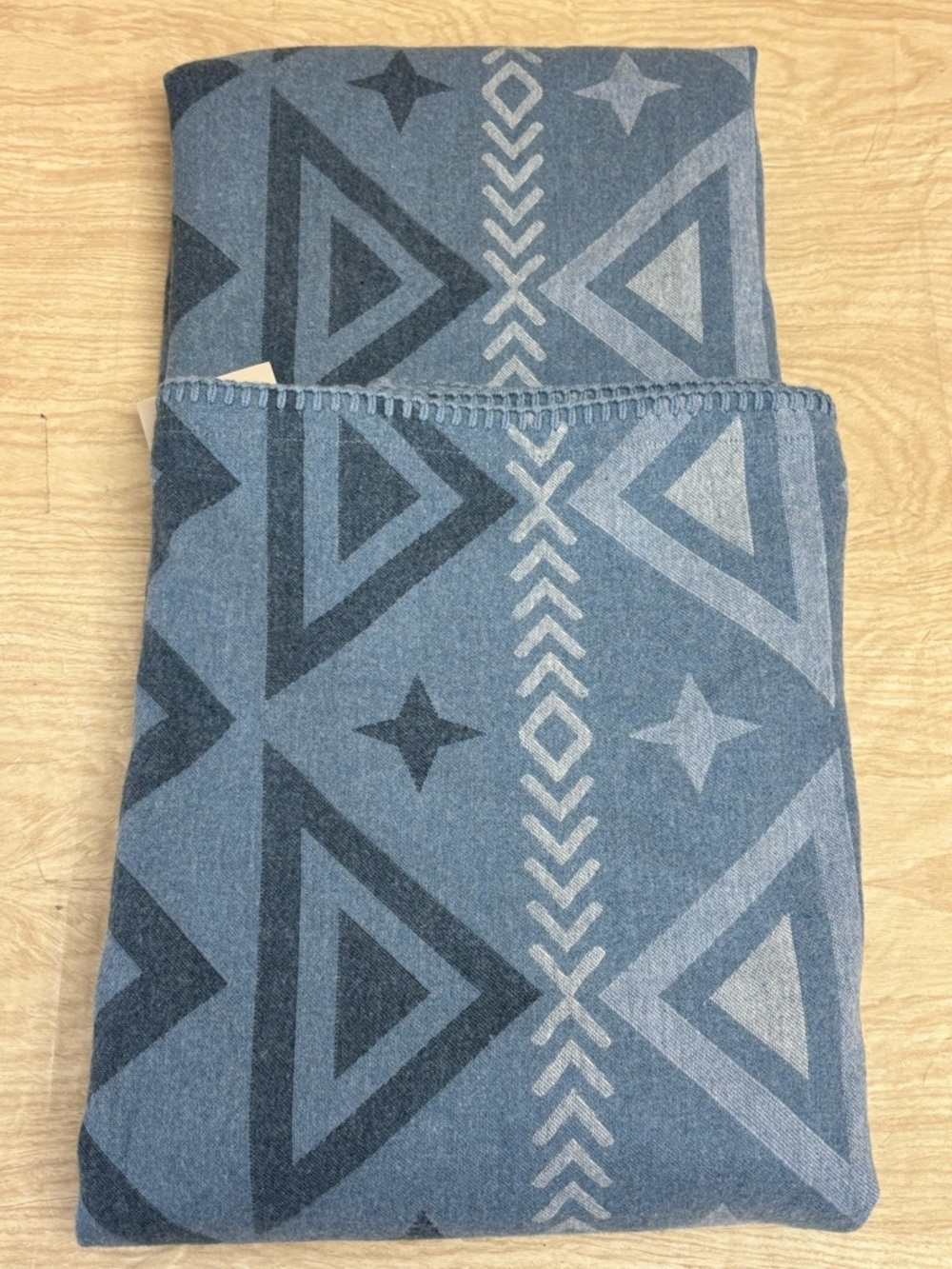 Faherty Adirondack Blanket, Chambray North Star - 52”x72” - Picture 4 of 6